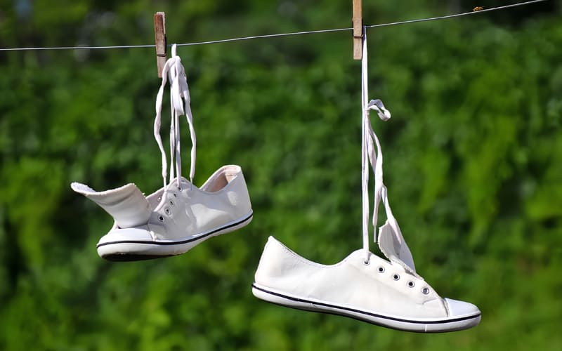 Giày được làm khô đúng cách sẽ hạn chế mùi hôi