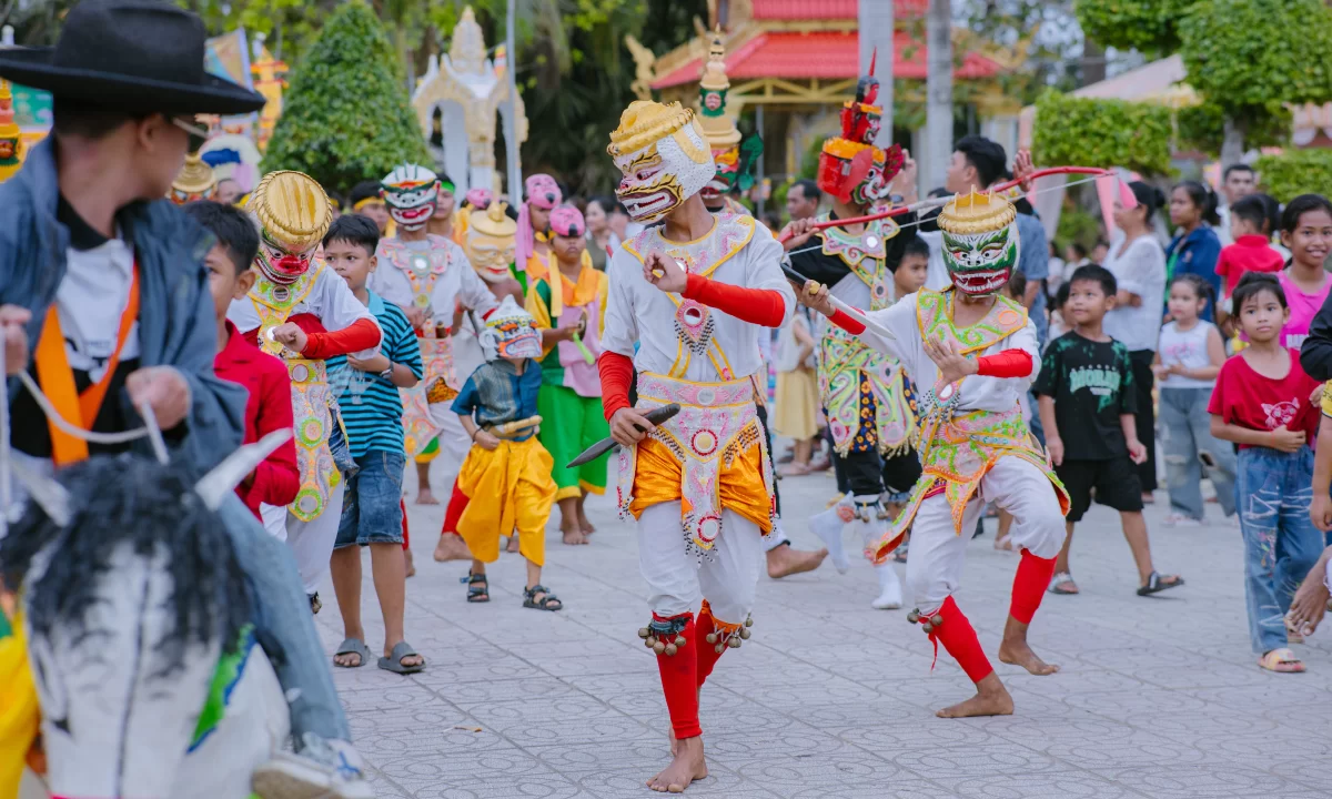 Lễ dâng y của người Khmer ở Trà Vinh-1.webp