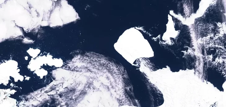 Tảng băng trôi lớn nhất thế giới bắt đầu di chuyển sau hơn 3 thập kỷ-2.webp