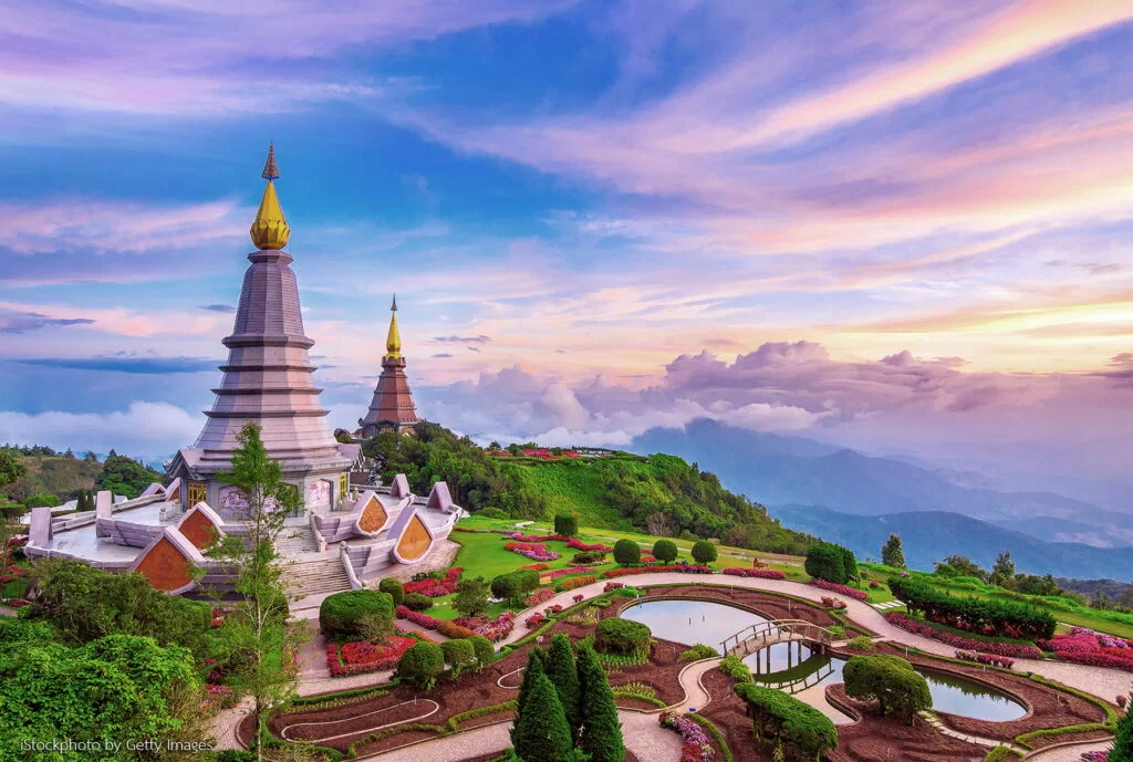 TAT ti tr sch in t Connecting to Spiritual Thailand A Guide to 60 Powerspots-2.webp